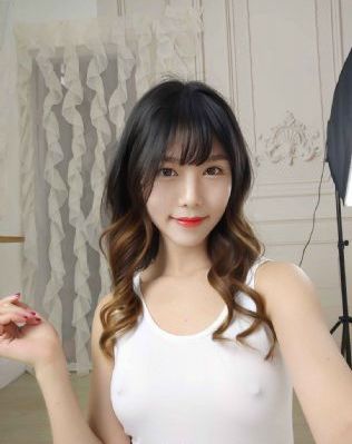 午夜免费看视频