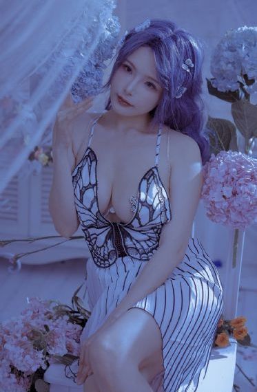 年轻漂亮的女邻居4