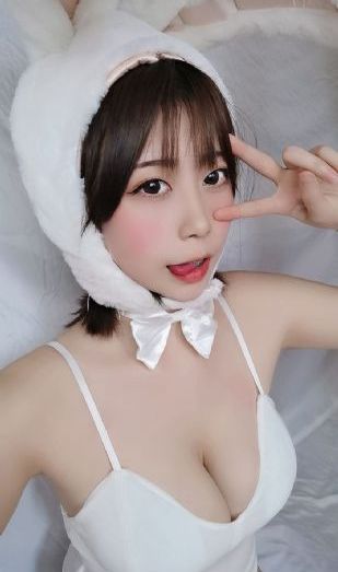 一个人在线观看免费视频www