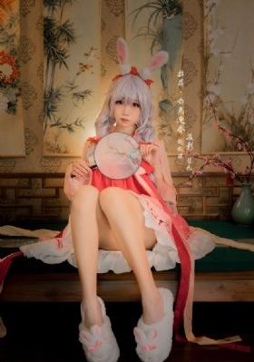 美谷朱里